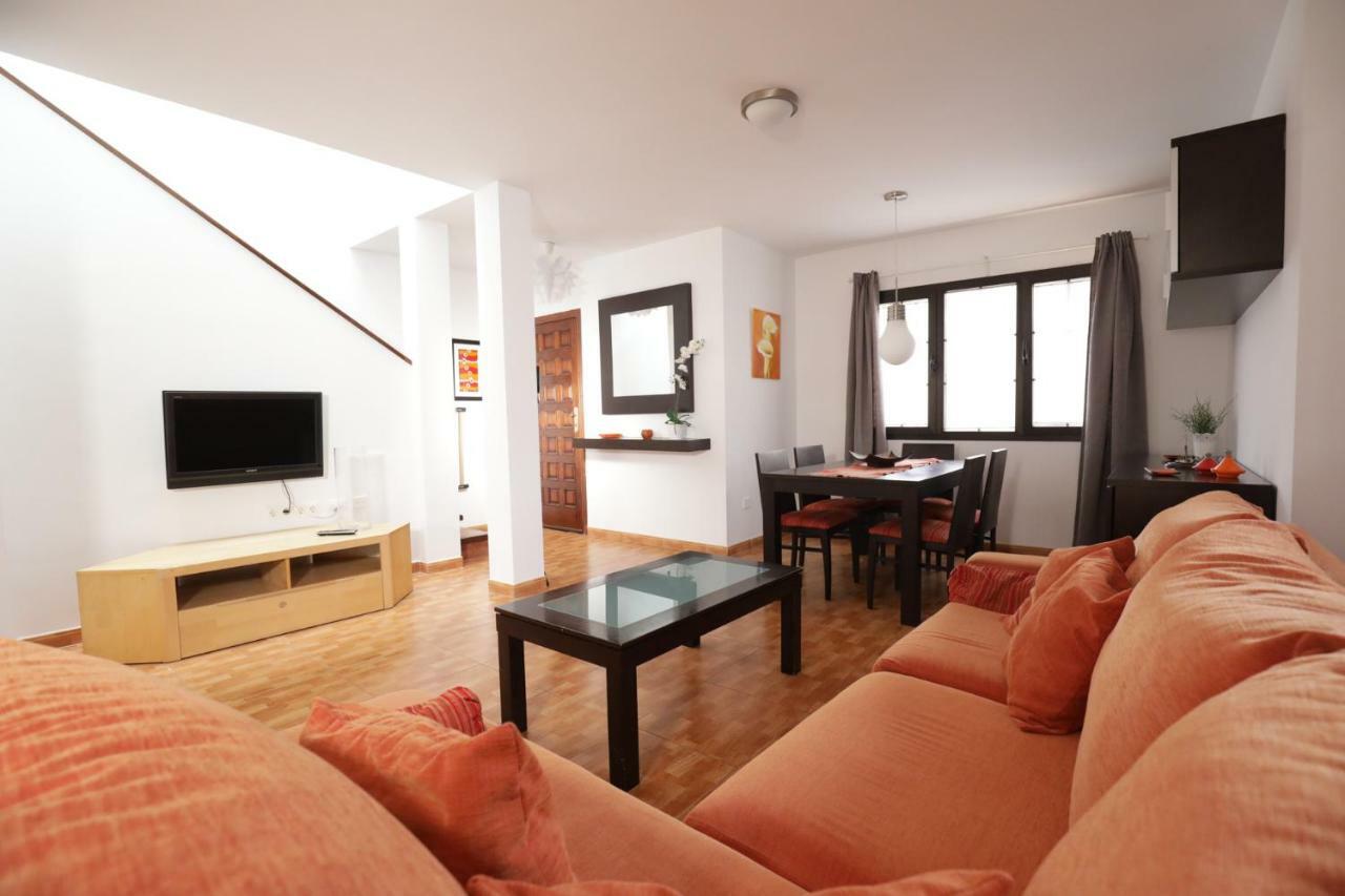 Casa Be Apartment Калета де Фусте Екстериор снимка